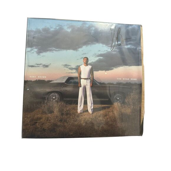 SIGNED The High Road (White Fog Vinyl) - AUTOGRAPHED by Kane Brown‎ - Picture 1 of 3